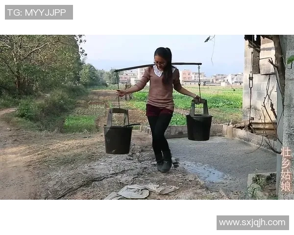 在菜地里捡足球的奇妙冒险与乡村生活的乐趣